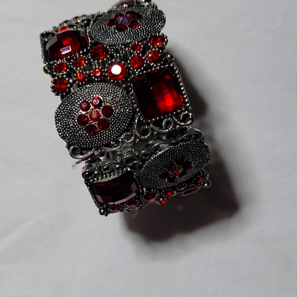 Bracelet Cuff & Barette Set. Gorgeous